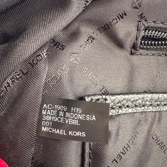 Michael Kors Jessa Backpack - Picture 9 of 12